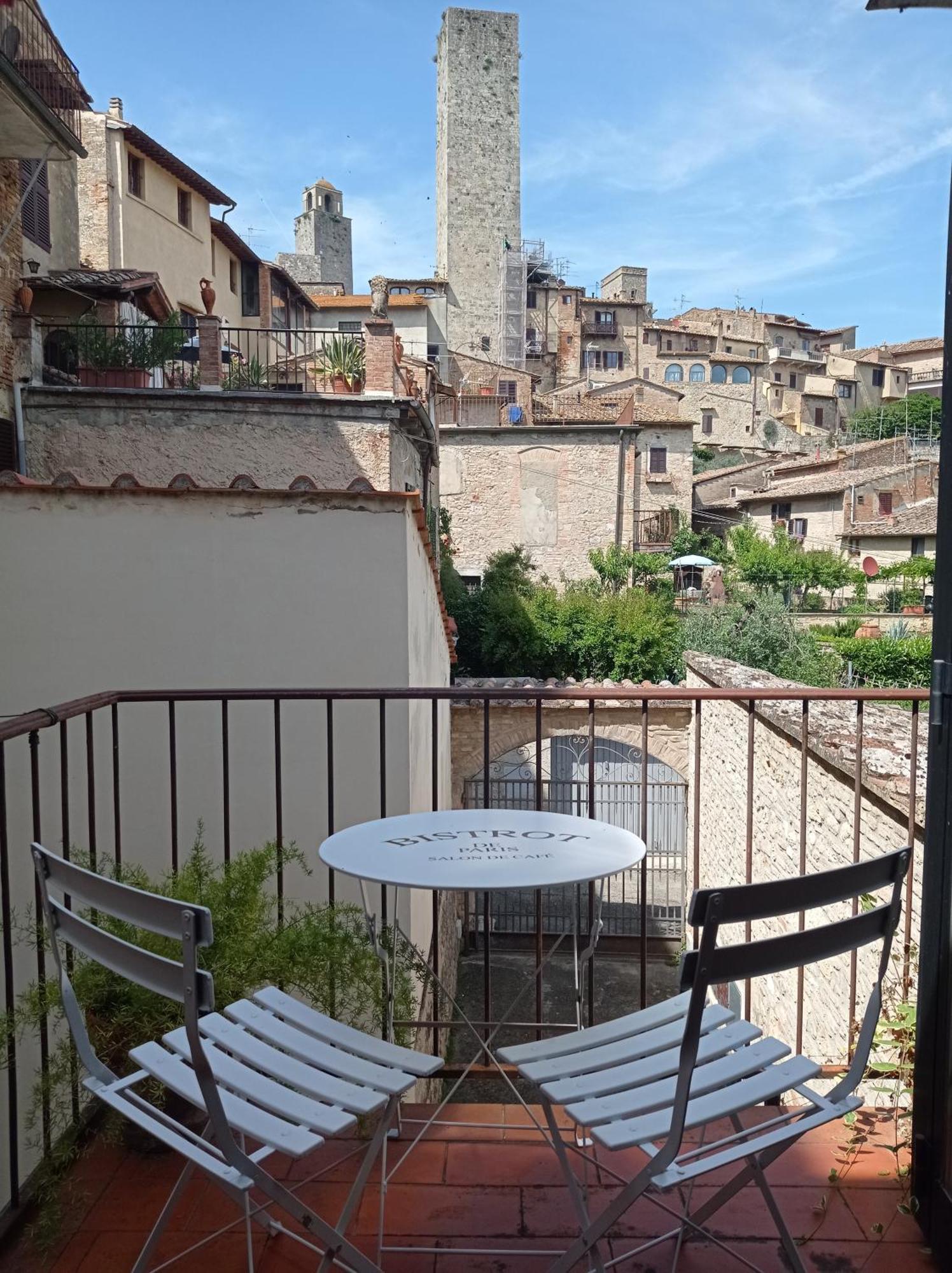 Affittacamere Chiti Melania San Gimignano Exterior photo