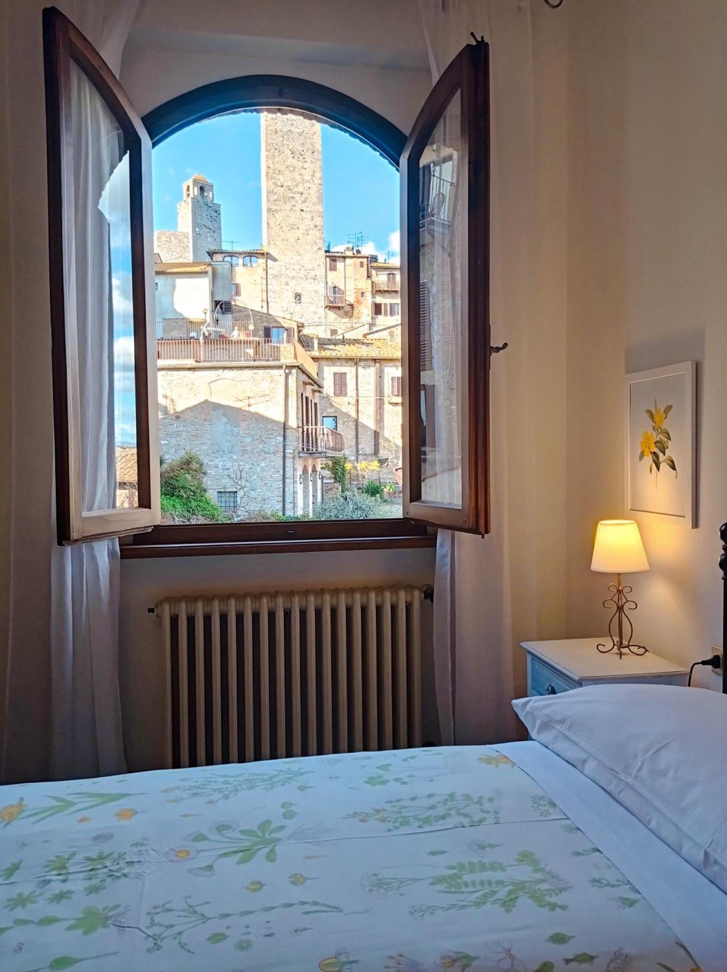 Affittacamere Chiti Melania San Gimignano Exterior photo