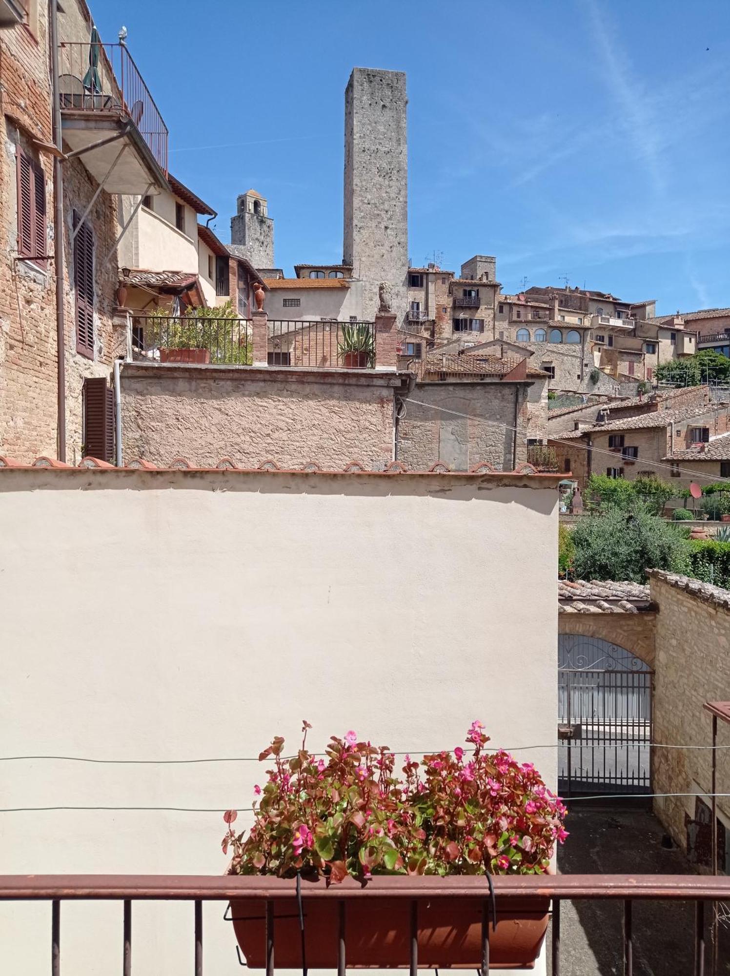 Affittacamere Chiti Melania San Gimignano Exterior photo