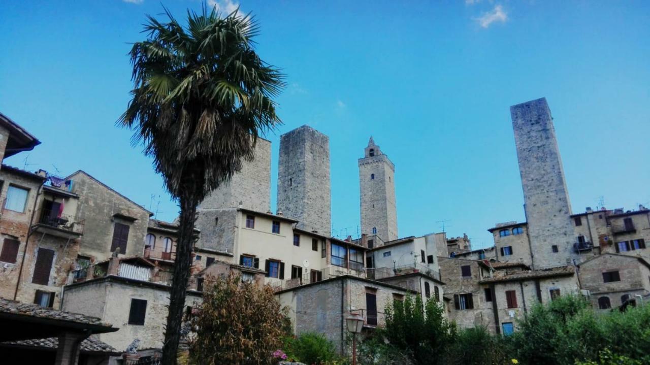 Affittacamere Chiti Melania San Gimignano Exterior photo